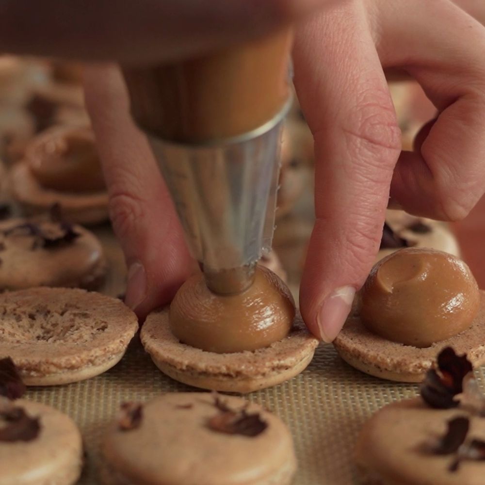 Hazelnut Macaron by Oleksandr Trofimenkov Video Class