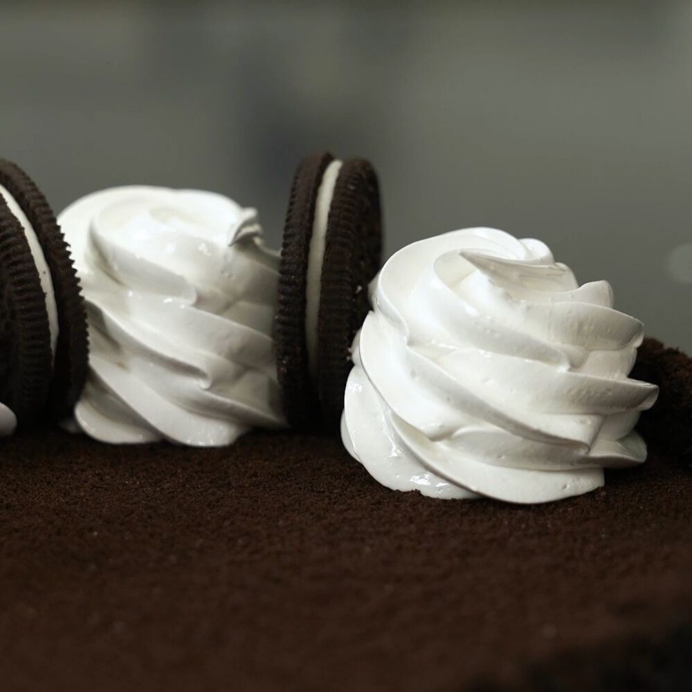 creamy Oreo dessert