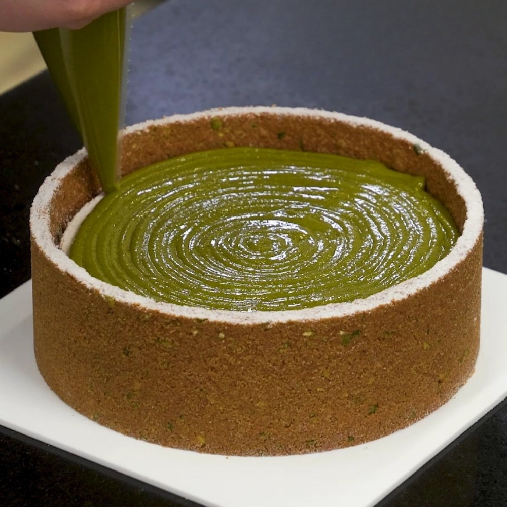 creamy pistachio cake