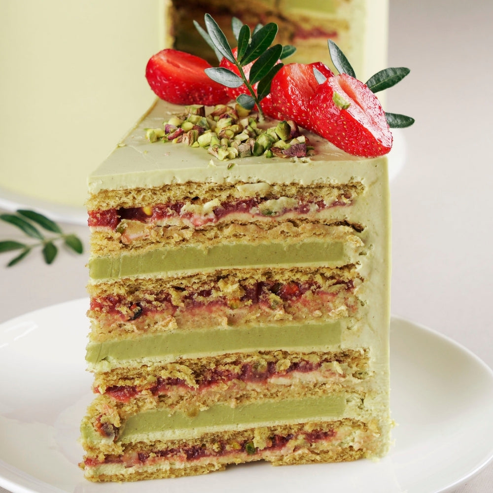 honey sponge pistachio dessert