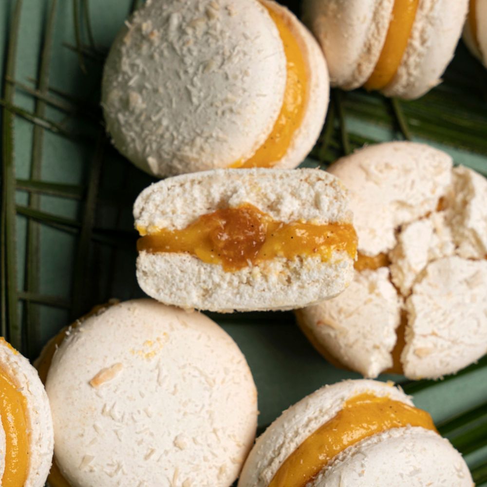 Italian meringue macarons